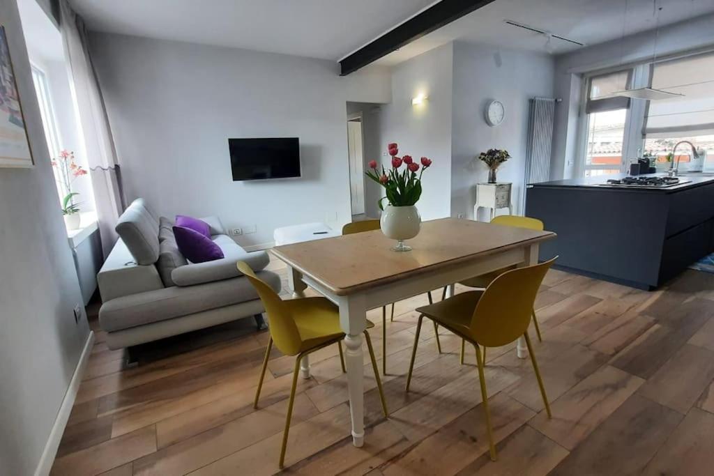 Cuore Di Alba Charming Apartment Exteriör bild