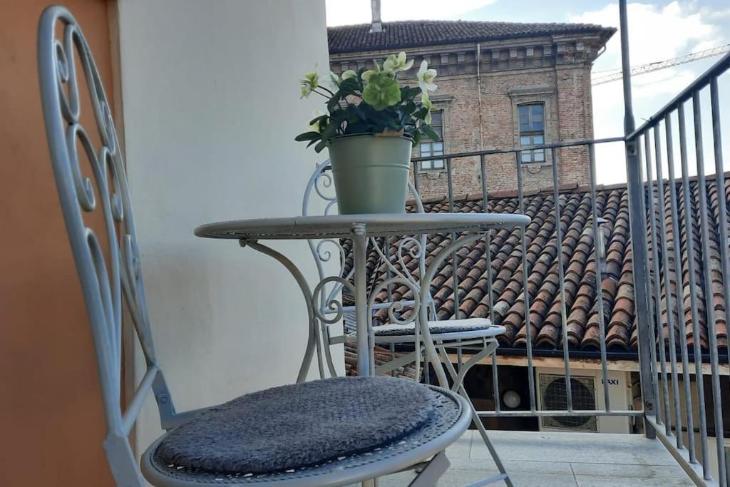 Cuore Di Alba Charming Apartment Exteriör bild